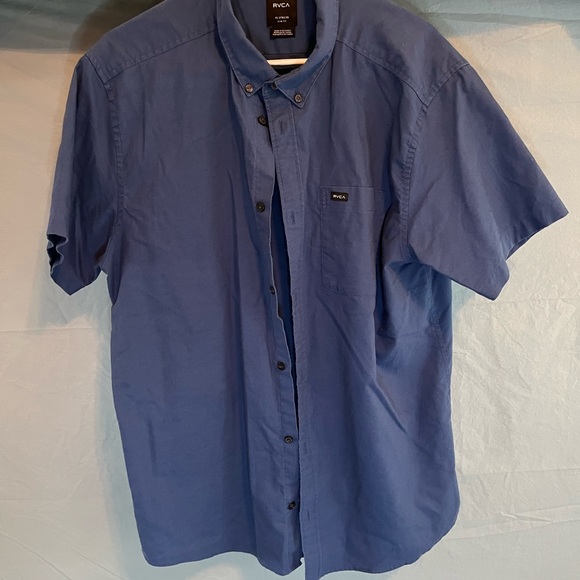 Mens XL SLIM FIT BLUE BUTTON UP SHORT SLEEVED SHIRT RVCA - Picture 2 of 5